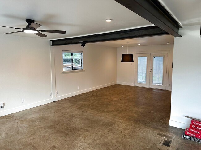 Building Photo - 5100 Orleans Ct