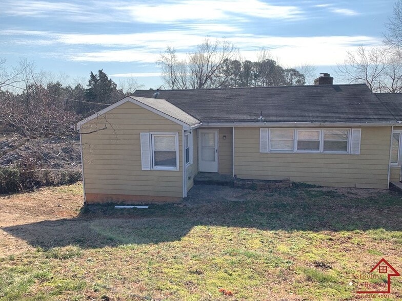 Primary Photo - 3820 Buffat Mill Rd