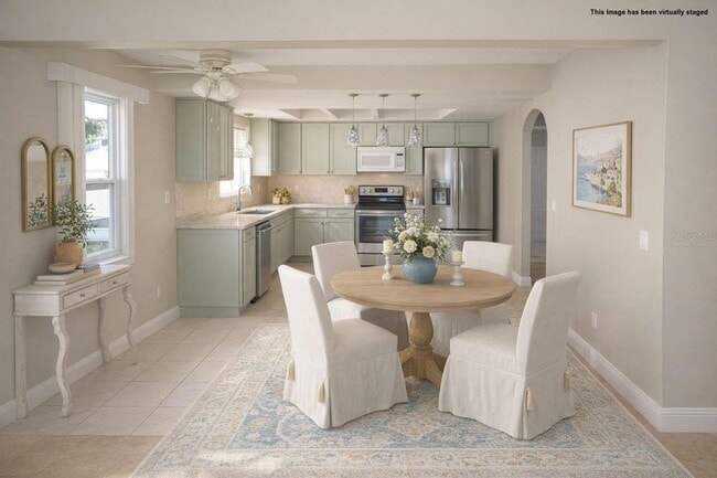 Building Photo - 6525 Manila Palm Way