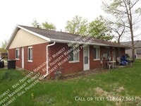 Building Photo - 4731 Stratsburg Dr