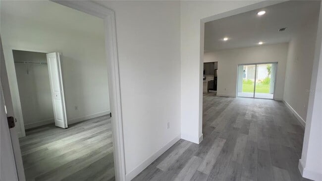 Building Photo - 16471 SW 27th Ave