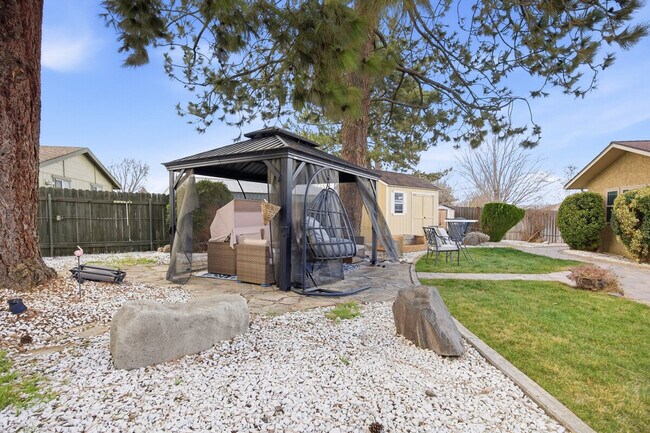 Building Photo - 1709 S Perry Ct