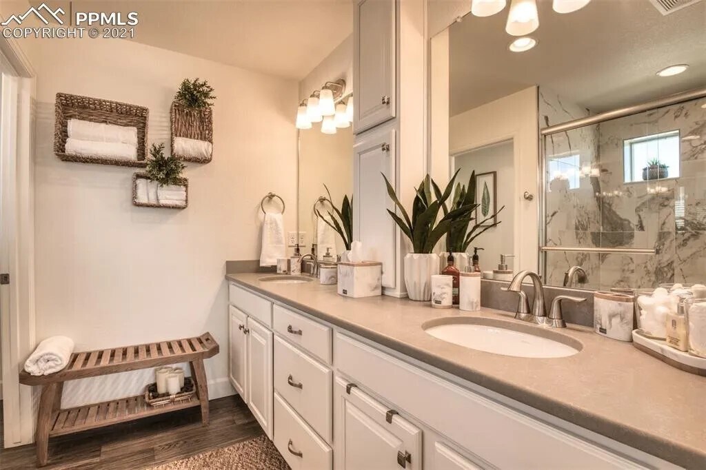 Building Photo - 6398 Moate Ln