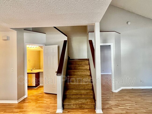 Building Photo - 6120 Silkdale Ct