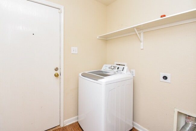 Building Photo - 29223 Legends Bluff Dr