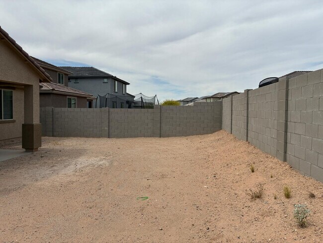 Building Photo - 18372 W Villa Chula Ln