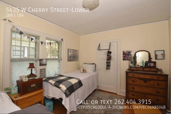 Building Photo - Two Bedroom Lower Duplex