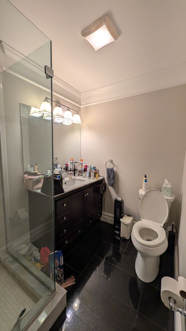 Building Photo - Beautifully Designed Luxury 2-Bed/2-Bath in the South End