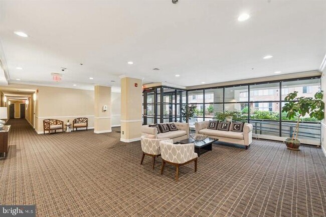 Building Photo - 1200 Braddock Pl