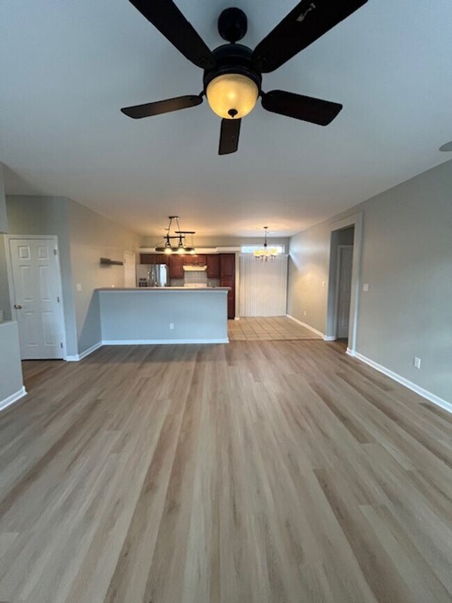 Building Photo - 3 Bedroom, 2 Bath home located conveniently in the Hamburg area!