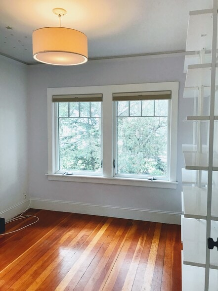 Building Photo - 1203 Bosworth St