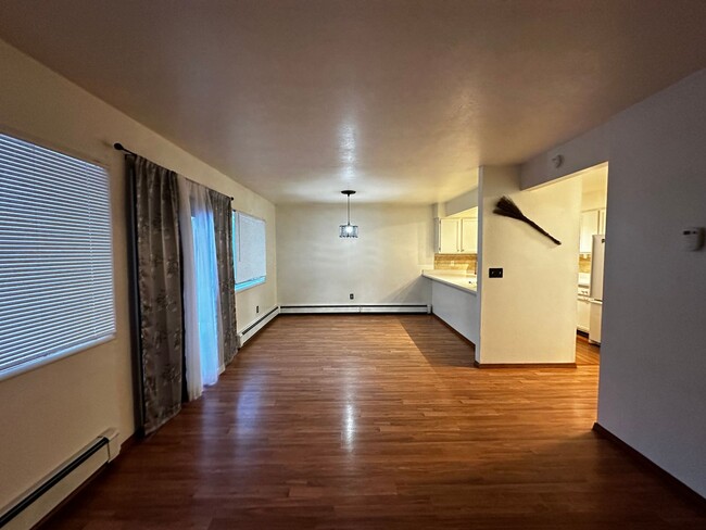 Building Photo - Pet-Friendly 2 Bed, 1.5 Bath Condo with At...