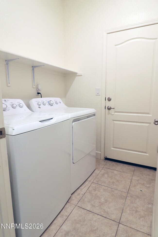 Building Photo - 7364 Continuum Dr