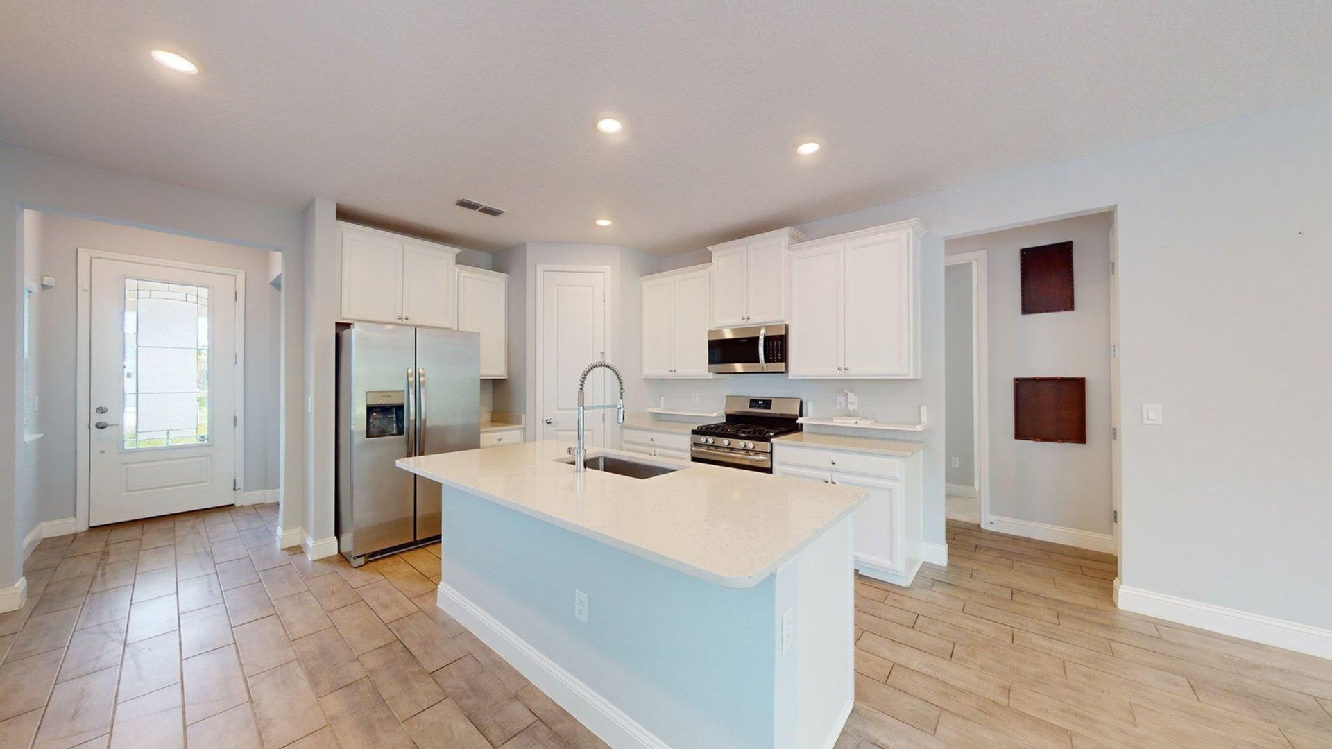 Building Photo - 177 Killarney Ave