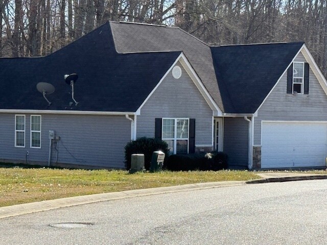 Building Photo - 132 Vineyard Ridge Dr