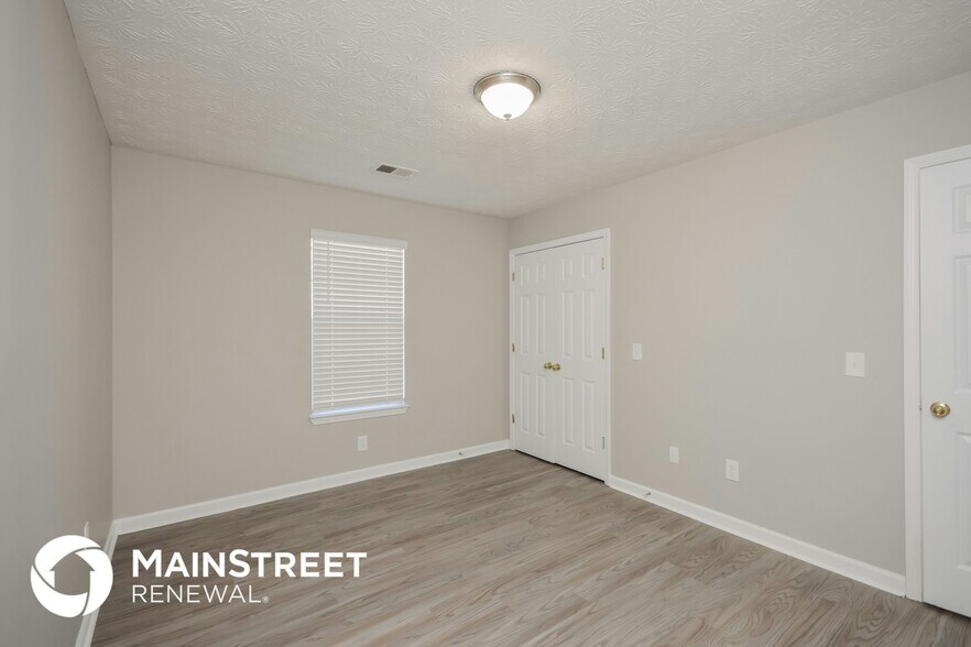 Building Photo - 55 Pebble Ridge Dr