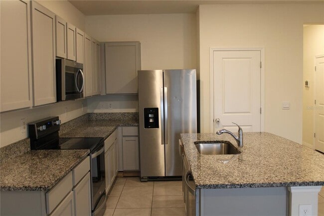 Building Photo - 17567 Crescent Moon Lp