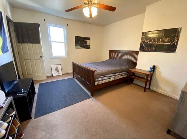 Building Photo - 45 Sterling St