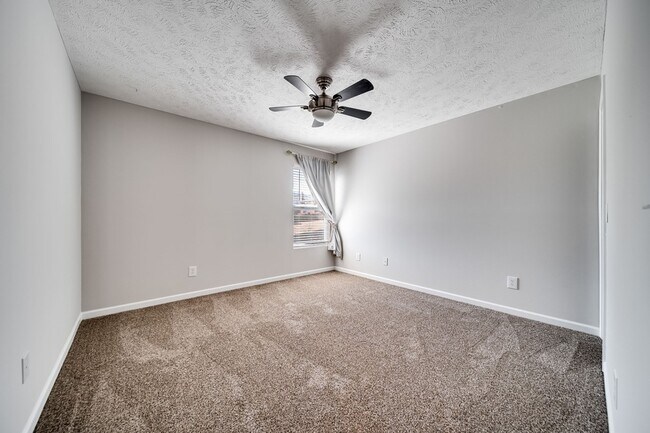 Building Photo - 1005 Gannett Rd