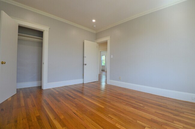 Building Photo - 27 Ransom Rd