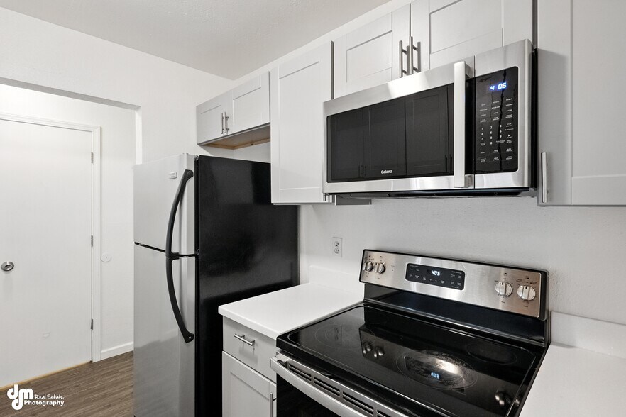 Building Photo - 5441 Windflower Cir