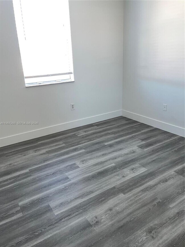 Building Photo - 27501 SW 138th Ave