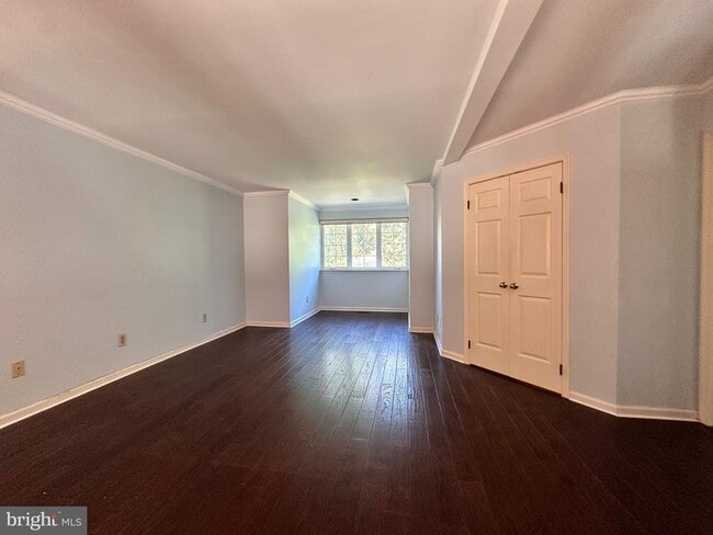 Building Photo - 8 Wellfleet Ln