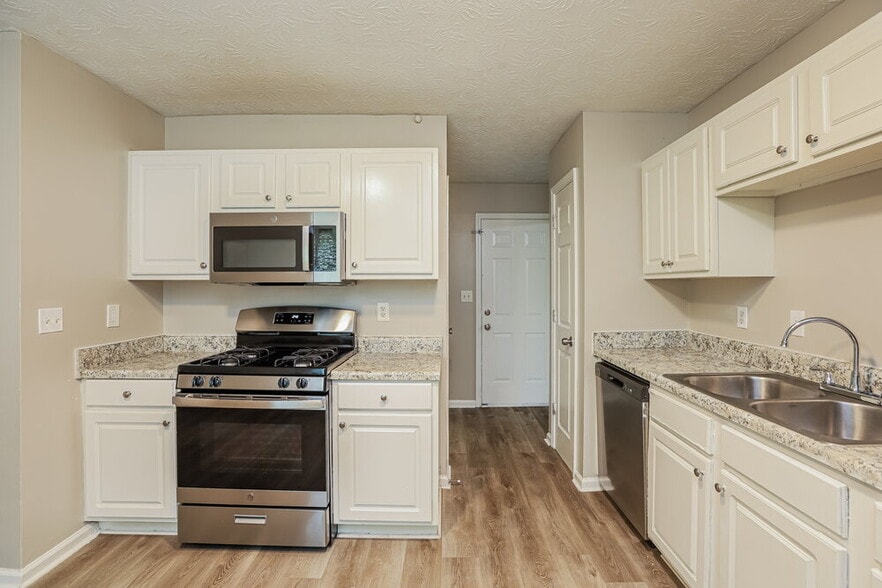 Building Photo - 54 Virginia Heights Dr