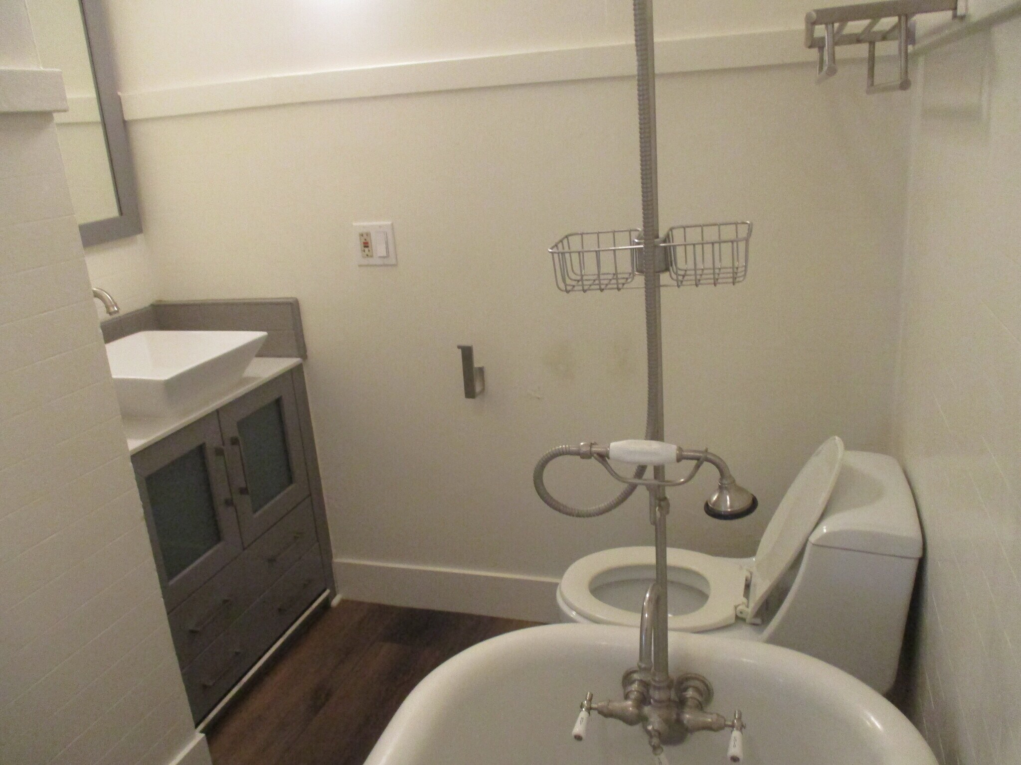 Bath - 1730 T St