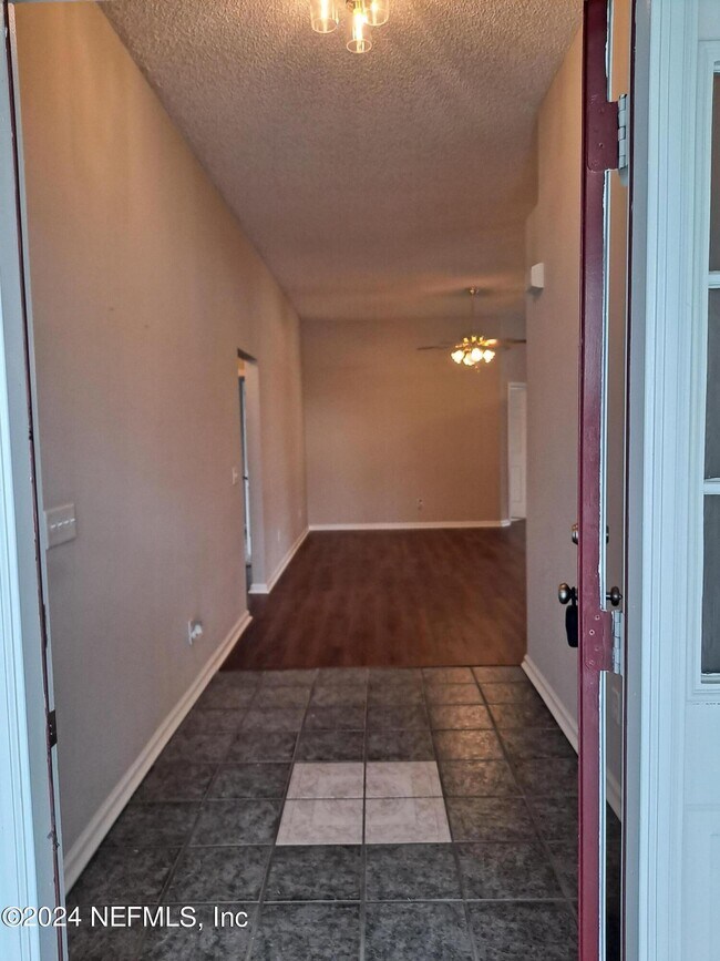 Building Photo - 11786 Lanier Creek Dr