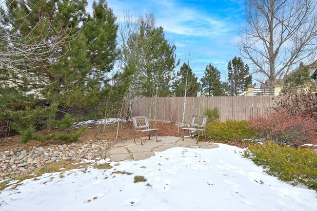 Building Photo - Spacious 2-Story with Mountain Views School District-20