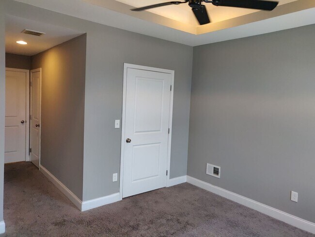 Building Photo - Charming 2BD/3.5BA Townhome in Highlandtown, Baltimore, MD!