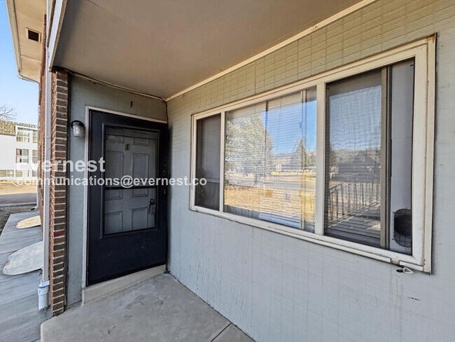 Building Photo - 4311 N Chestnut St