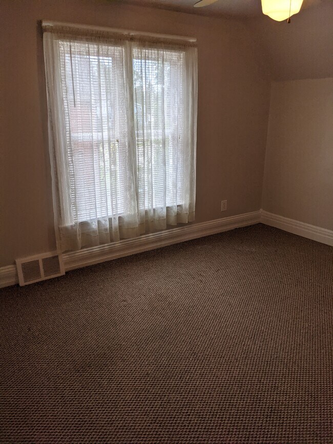 2nd bedroom - 1313 Mason St