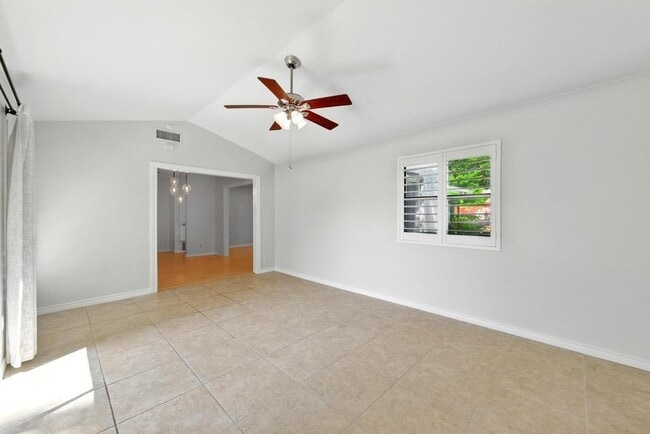 Building Photo - 6903 Moonmont Dr