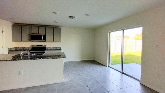 Building Photo - 16702 Carlton Pond St