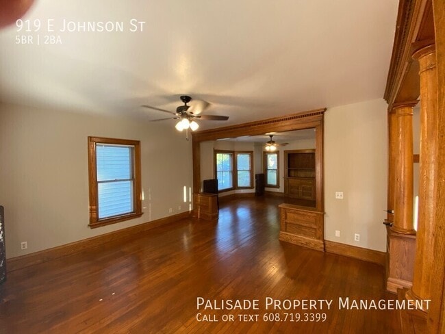 Building Photo - 919 E Johnson St