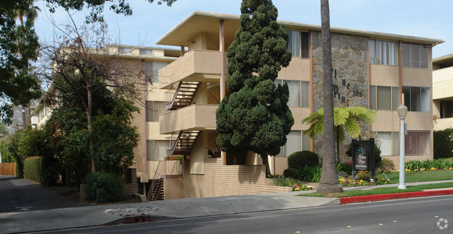 Building Photo - Stone Pine Apartments