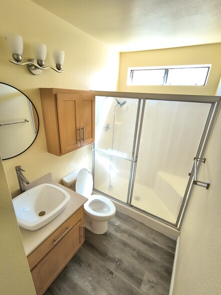 Building Photo - 13096 Le Parc