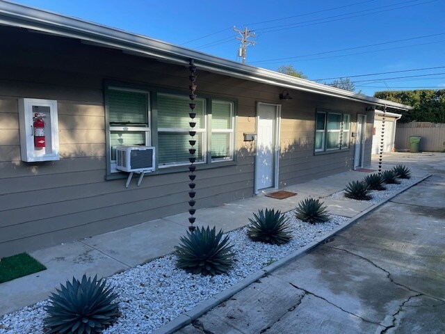 Building Photo - 2309 31st St