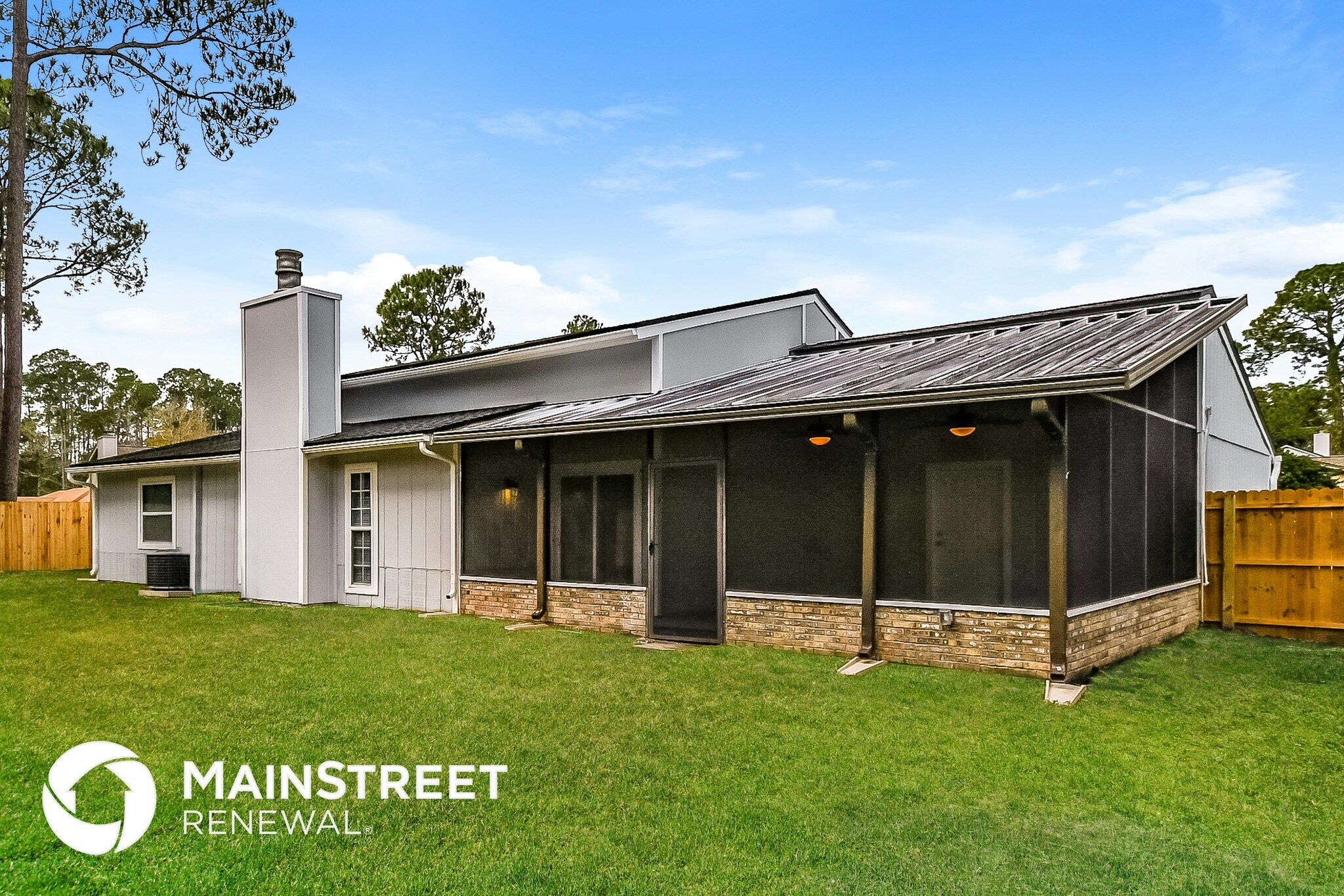 Building Photo - 3506 Whalers Way