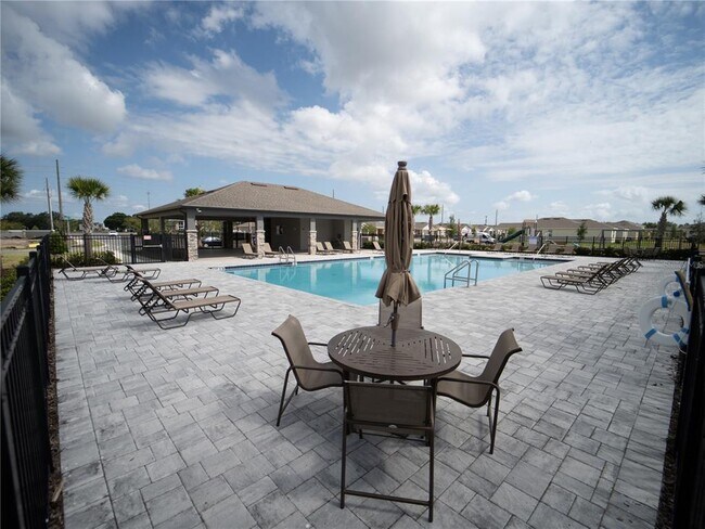 Building Photo - 1498 Isleta Lp