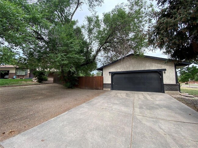 Building Photo - 4280 Nonchalant Cir S