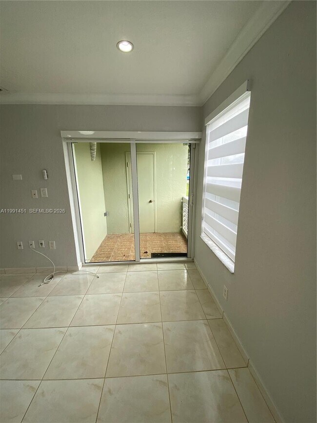 Building Photo - 17500 NW 67th Pl