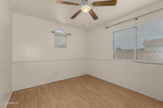 Building Photo - 1343 E Angela Dr