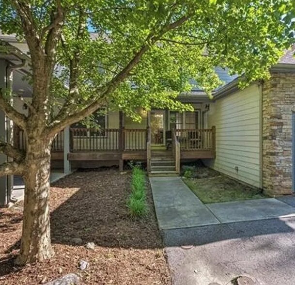 Building Photo - 38 Douglas Fir Ave