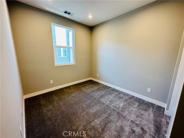 Building Photo - 1606 W Bushell St