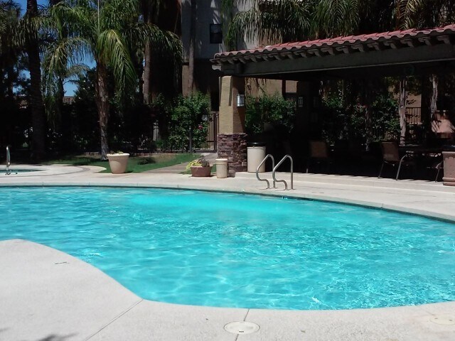 Pool - 5302 E Van Buren St