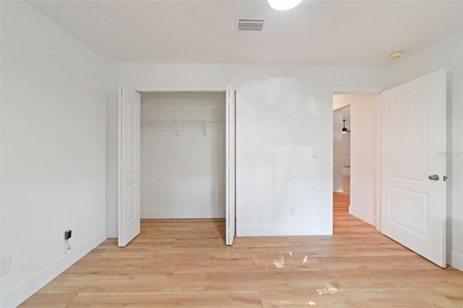 Building Photo - 24407 Rolling View Ct