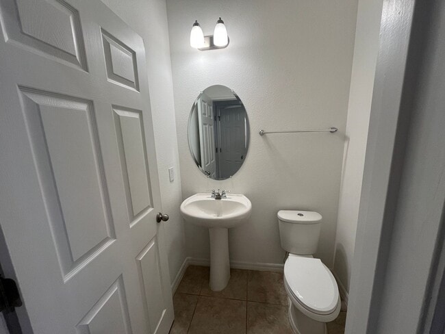 Building Photo - 15114 Stuttgart Aly